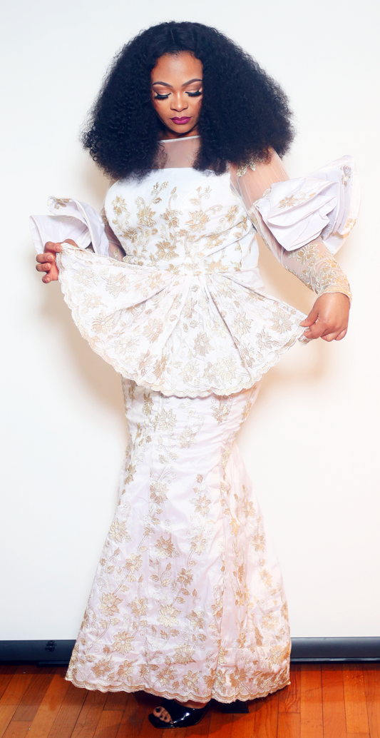 Woman silk dress Color: White and gold