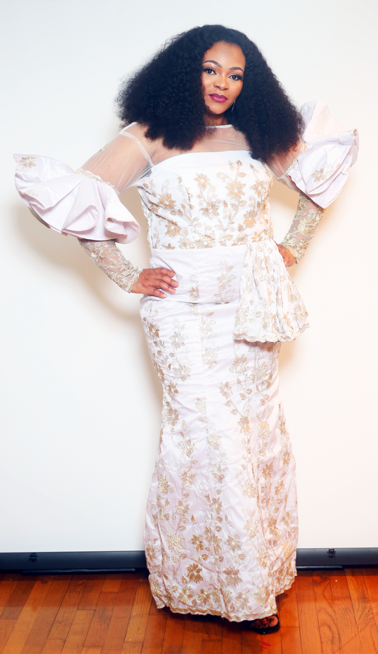 Woman silk dress Color: White and gold